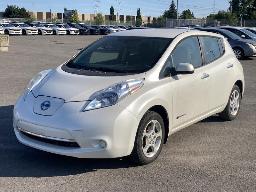 2015, NISSAN LEAF, AUTOMOBILE    ÉLECTRIQUE