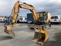 2013, HYUNDAI R80CR-9, EXCAVATRICE    SUR CHENILLES, 3 GODETS