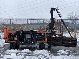 MIDLAND , GRAVELIÈRE    EN ATTACHEMENT