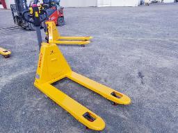 Transpalette a batterie, no. s&eacute;rie 003888, Cap 1500Kg  NEUF