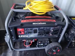 BENCHMARK G&eacute;n&eacute;ratrice 4650W 110V + Rallonge avec batterie