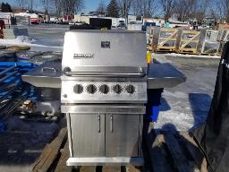 BBQ DUCANE et fumoir BROIL KING