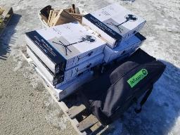 Lot de marchandise, ventilateur, clavier d'ordi et plus