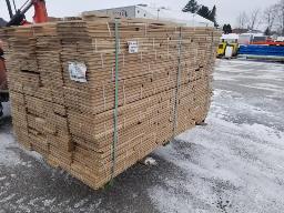 Environ 920 pieds carr&eacute;s de bois franc -ch&ecirc;ne blanc paysan 5''1/4