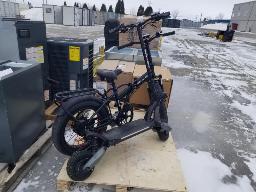 2 V&eacute;los &eacute;lectriques batterie manquante