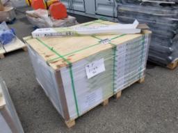 Environ 49 boites de plancher flottant 7x48 vinyle