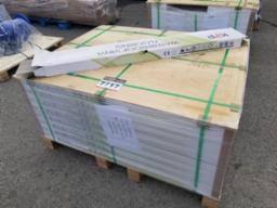 Environ 40 boites de plancher  flottant 7x48 vinyle