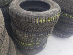 4 pneus PIRELLI ICE ZERO195/65R15