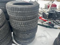 4 Pneus TOYO OBSERVE GS16 235/55R17