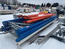 Lot d'&eacute;tag&egrave;res