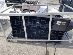 Godet m&eacute;langeur attache skid steer, boitier 66x32x36 752Lbs