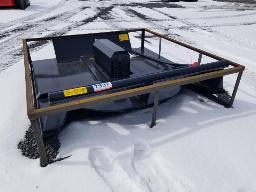 MOWER KING D&eacute;brousailleuse hydraulique 77po attache skid steer