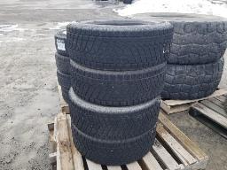 BRIDGESTONE 4 pneus 265/60R10