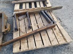 2 fourches 4pi x 4po + 2 fourches 42po x 4po