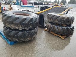 4 Pneus 16.00-24 avec jante