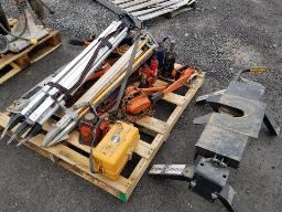 Lot crics a bouteille de 4 a 50 tonnes + lot palan + selette