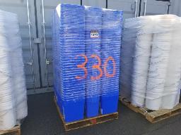 Environ 330 contenants rectangles 11po x15po x14po