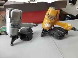 2 cloueuses: STANLEY et HITACHI Cloueuse a rouleau 2po 1/2