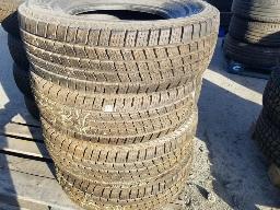 4 Pneus KUMHO 245/75R16-&eacute;t&eacute;
