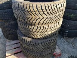 4 Pneus GOODYEAR 225/60R18-hiver