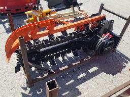 1 Trancheuse pour chargeur compact, attache skid steer, neuf