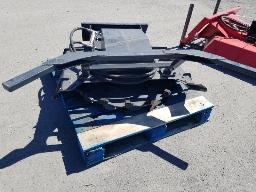 1 Broyeur &agrave; disquepour chargeur compact modele MDM50, attache skid steer, neuf