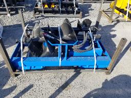 1 Ensemble de tari&egrave;res hydrauliques 16''-12''-8'' avec carcan, attache skid steer, neuves