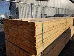 Environ 256 morceaux de 1po x 6po x 12pi, bois blanchi