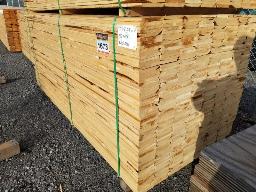 Environ 512 morceaux de 1po x 6po x 8pi, bois blanchi