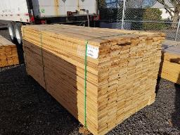 Environ 512 morceaux de 1po x 6po x 8pi, bois blanchi