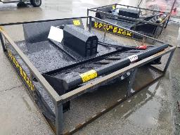 AGT MOWER KING D&eacute;broussailleuse attache skid steer coupe 77po, neuf