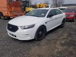 2017 FORD INTERCEPTOR Automobile automatique