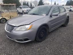 2013 CHRYSLER 200 Automobile