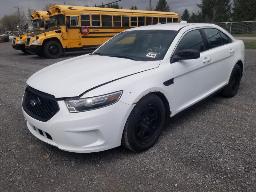 2015 FORD TAURUS INTERCEPTOR Automobile automatique