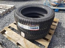 2 pneus MICHELIN X ICE SNOW 225/55R19 Neuf