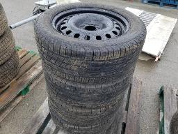 4 pneus d'&eacute;t&eacute; MICHELIN DEFENDER P225/55R17 avec jantes 5x114.3