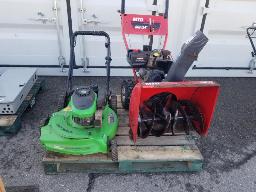 1 souffleuse MTD 8hP 24po + Tondeuse a essence