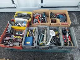 Lot d'outils vari&eacute;s