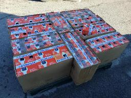 Environ 350 Boites de 4 ampoules 60 watts