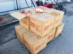 Environ 350 boites de 4 ampoules 40 Watts