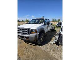 DANVILLE-2005 FORD F550, camion &agrave; benne,  la boite sera retir&eacute;e