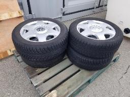 4 pneus INTENSA 205/55R16 avec jantes VOLKS