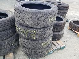 4 pneus CONTINENTAL KING CONTACT 255/45R20 Hiver
