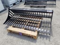 Godet a roche 66po attache skid steer neuf