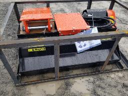 1 Faucheuse &agrave; fl&eacute;au pour CATERPILLAR 307-308 neuf