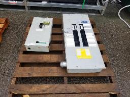 2 panneaux &eacute;lectrique 200 amps