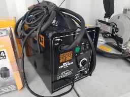 Soudeuse MIG 170A - Chicago Electric Welding 170A-220V