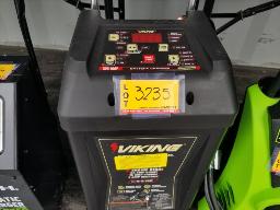 Chargeur VIKING 200 amp&egrave;res, 200A D&eacute;marrage, 10A charge rapide, 2A charge lente, 12V