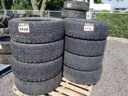 8 pneus BF GOODRICH LT275/60R20