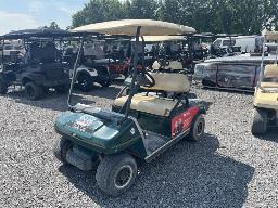 2005 CLUB CAR Voiturette de golf &agrave; essence